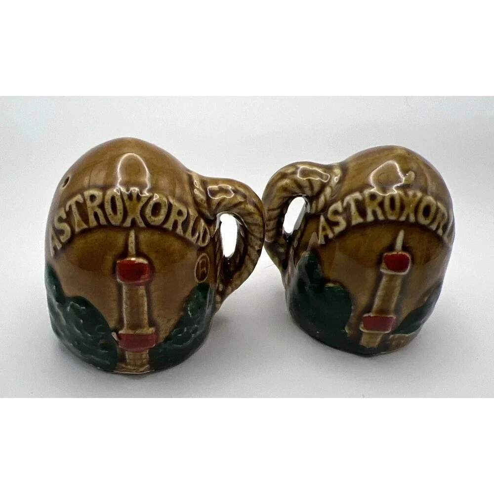 Vintage Astroworald Salt And Pepper Shakers Souvenir - Made in Japan